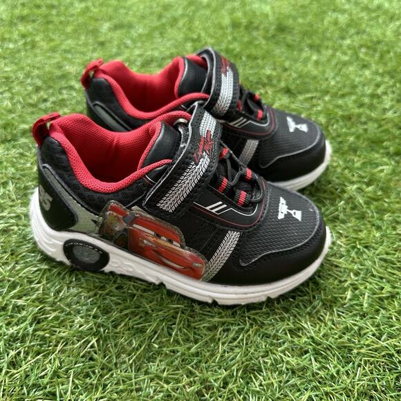 Disney Pixar Cars Sneakers Toddler Size 8 Boys Shoes Lightning McQueen